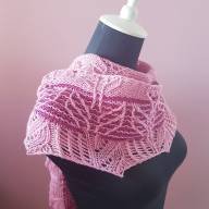 &#039;Pink &amp; Dark Red&#039; Crescent Lace Shawlette - 'Pink & Dark Red' Crescent Lace Shawlette