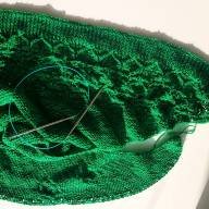 &#039;Green Leaves&#039; Triangular Shawlette - 'Green Leaves' Triangular Shawlette