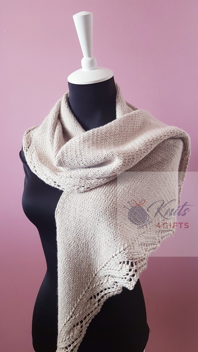 'Sparkly Beige' Simple Shawlette