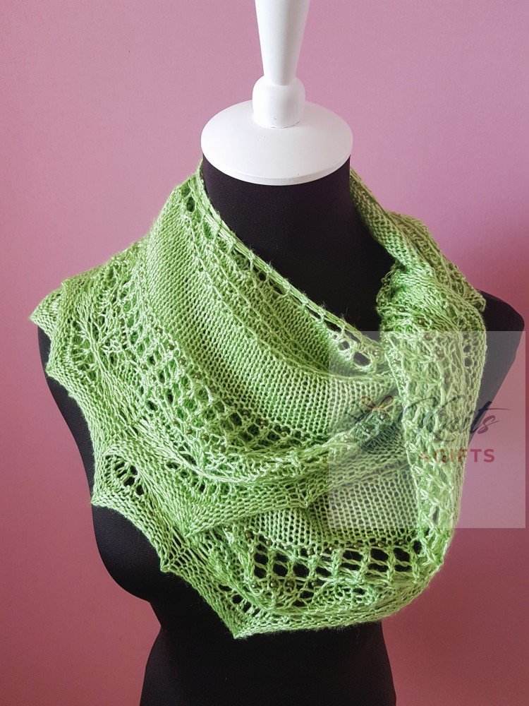 'Apple Green & Green Beads' Crescent Lace Shawlette